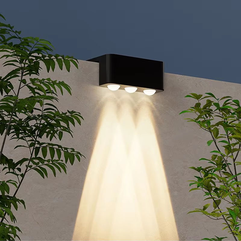 1/2/4PCS  Solar Wall Light Out - Outdoor Lighting On Fence 评论和价格